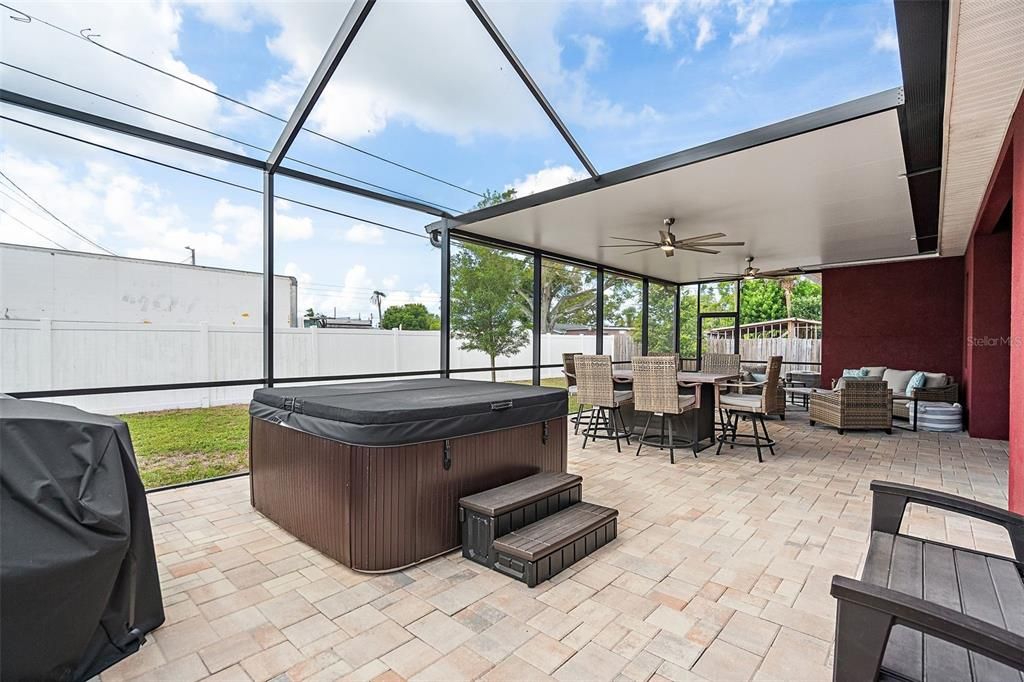 待售: $679,900 (3 贝兹, 2 浴室, 2393 平方英尺)