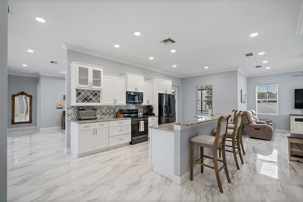 待售: $679,900 (3 贝兹, 2 浴室, 2393 平方英尺)