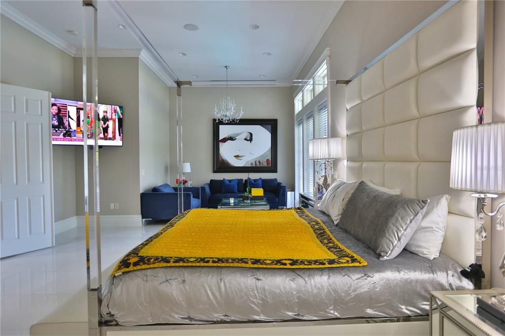 For Sale: $3,875,000 (5 beds, 5 baths, 5912 Square Feet)