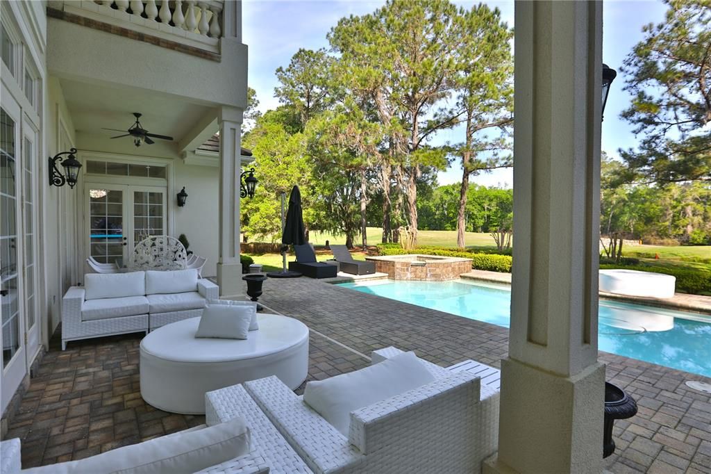 For Sale: $3,875,000 (5 beds, 5 baths, 5912 Square Feet)