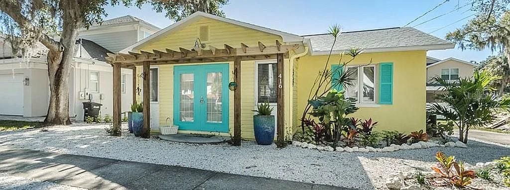 Vendido Recientemente: $480,000 (2 camas, 1 baños, 1102 Pies cuadrados)