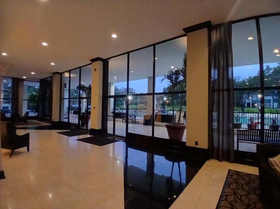 Active With Contract: $187,500 (1 beds, 1 baths, 799 Square Feet)