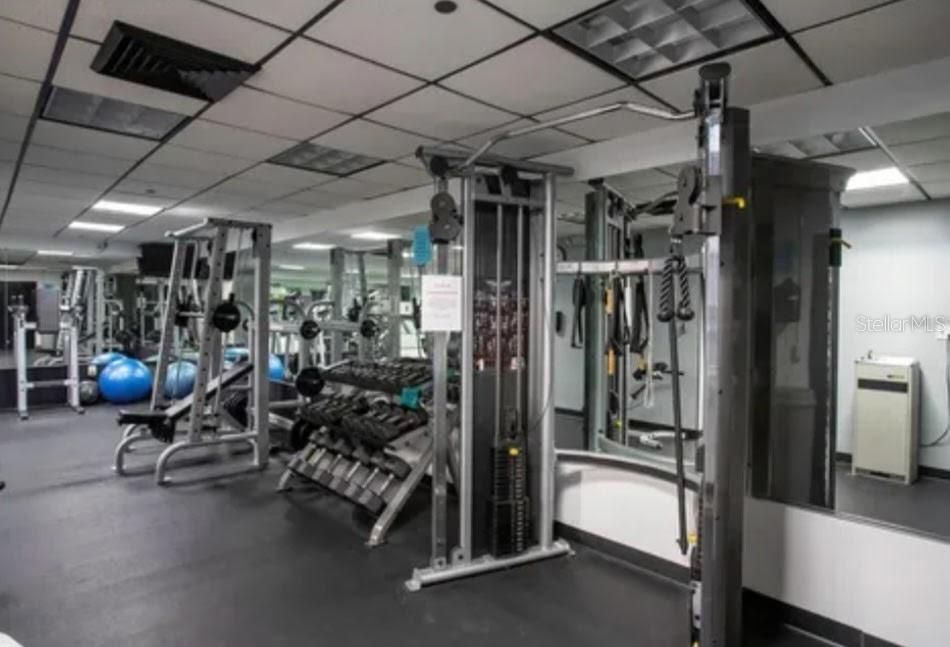 Active With Contract: $187,500 (1 beds, 1 baths, 799 Square Feet)