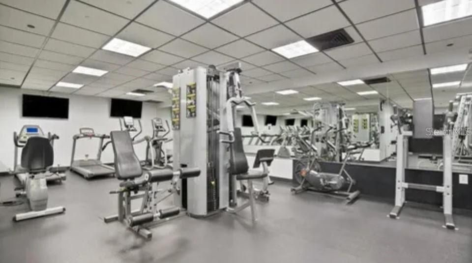 Active With Contract: $187,500 (1 beds, 1 baths, 799 Square Feet)