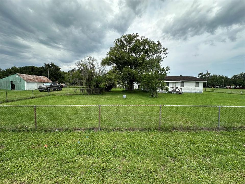 For Sale: $2,500,000 (3 beds, 2 baths, 1170 Square Feet)