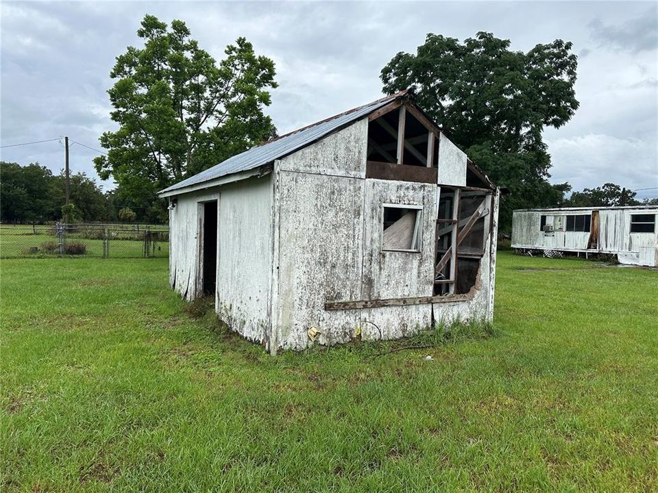 For Sale: $2,500,000 (3 beds, 2 baths, 1170 Square Feet)