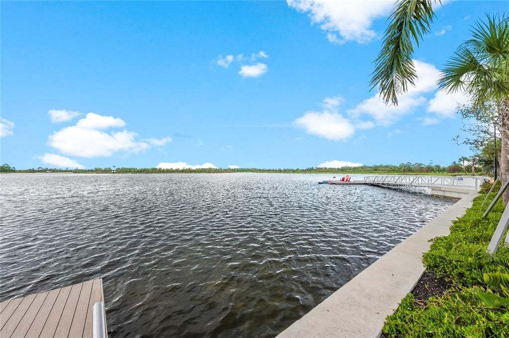 待售: $389,000 (2 贝兹, 2 浴室, 1366 平方英尺)