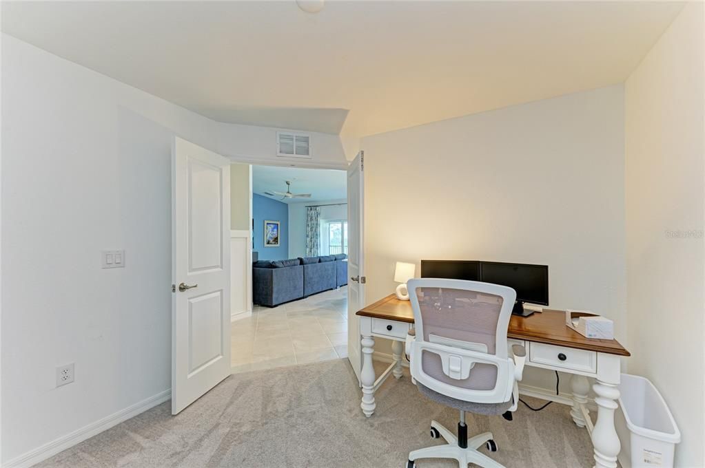 待售: $389,000 (2 贝兹, 2 浴室, 1366 平方英尺)