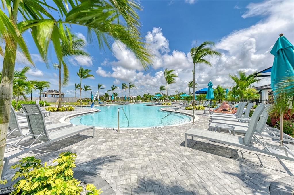 待售: $389,000 (2 贝兹, 2 浴室, 1366 平方英尺)