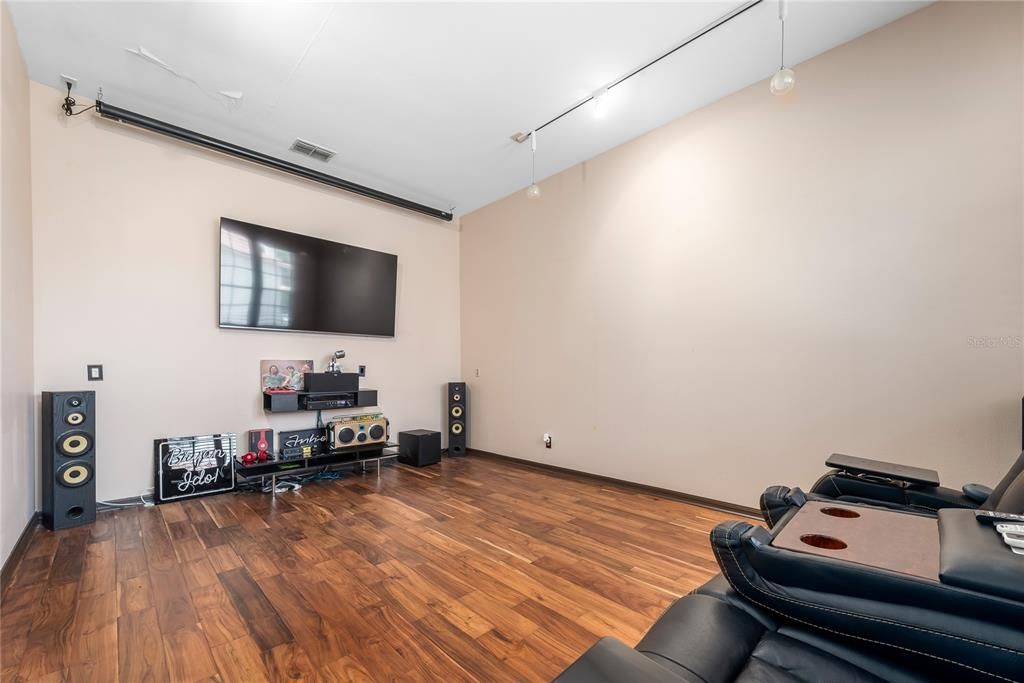 待售: $730,000 (3 贝兹, 2 浴室, 2383 平方英尺)