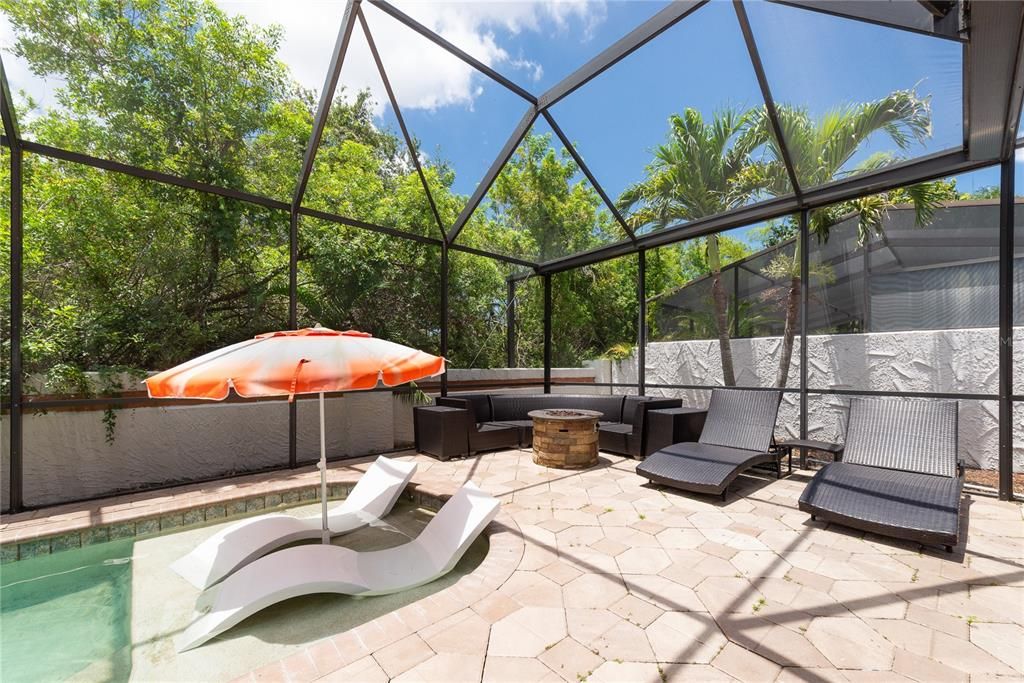 待售: $730,000 (3 贝兹, 2 浴室, 2383 平方英尺)