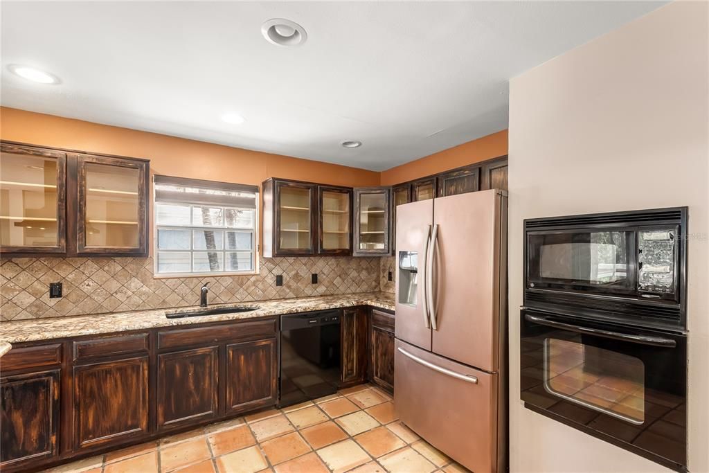 待售: $730,000 (3 贝兹, 2 浴室, 2383 平方英尺)