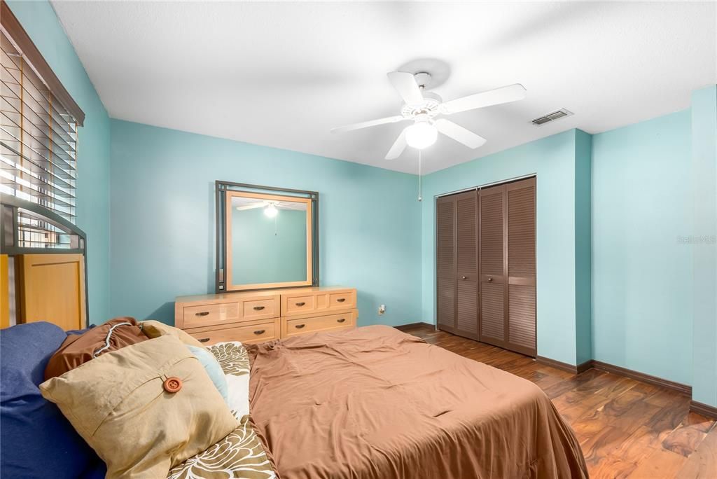 待售: $730,000 (3 贝兹, 2 浴室, 2383 平方英尺)