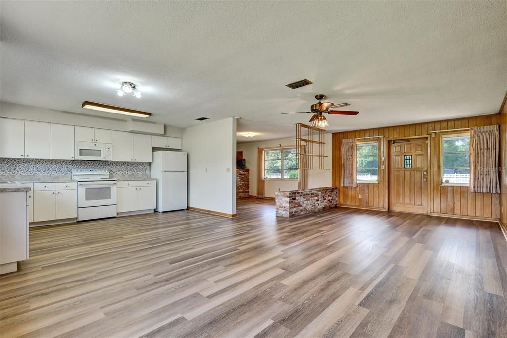 В аренду: $3,500 (3 спален, 2 ванн, 1652 Квадратных фут)