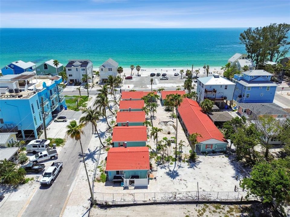 合同活跃: $3,750,000 (14 贝兹, 0 浴室, 4660 平方英尺)