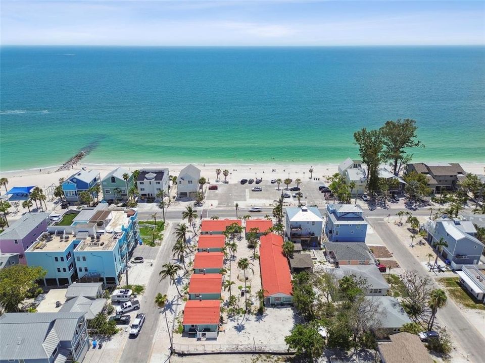 合同活跃: $3,750,000 (14 贝兹, 0 浴室, 4660 平方英尺)