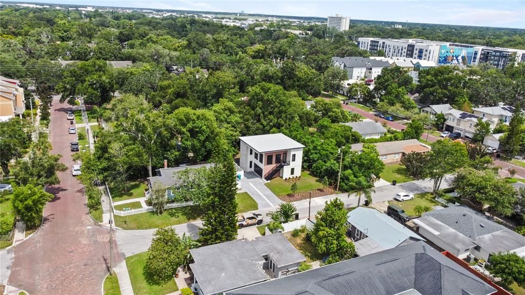 For Sale: $629,999 (3 beds, 3 baths, 1170 Square Feet)