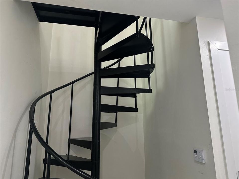 For Sale: $629,999 (3 beds, 3 baths, 1170 Square Feet)