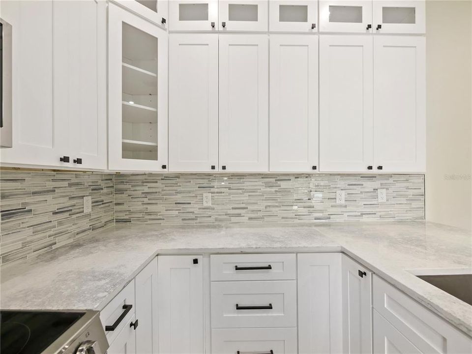 For Sale: $629,999 (3 beds, 3 baths, 1170 Square Feet)