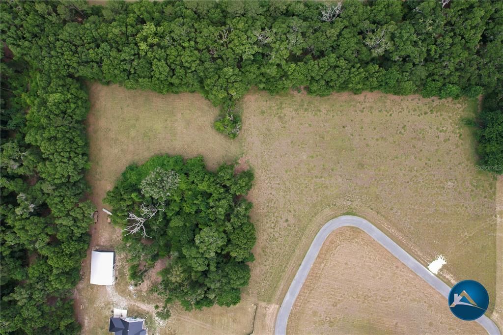 На продажу: $995,000 (5 спален, 3 ванн, 3600 Квадратных фут)