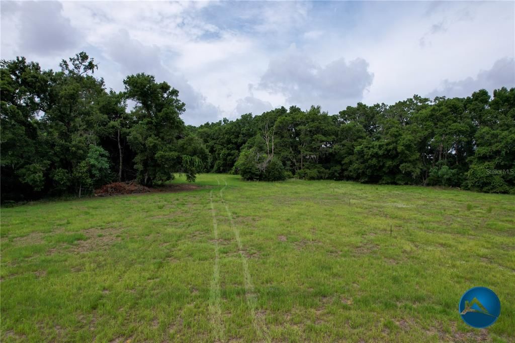 На продажу: $995,000 (5 спален, 3 ванн, 3600 Квадратных фут)