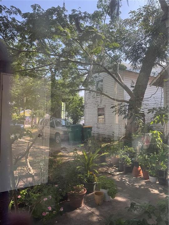 Activo con contrato: $85,000 (2 camas, 2 baños, 1144 Pies cuadrados)