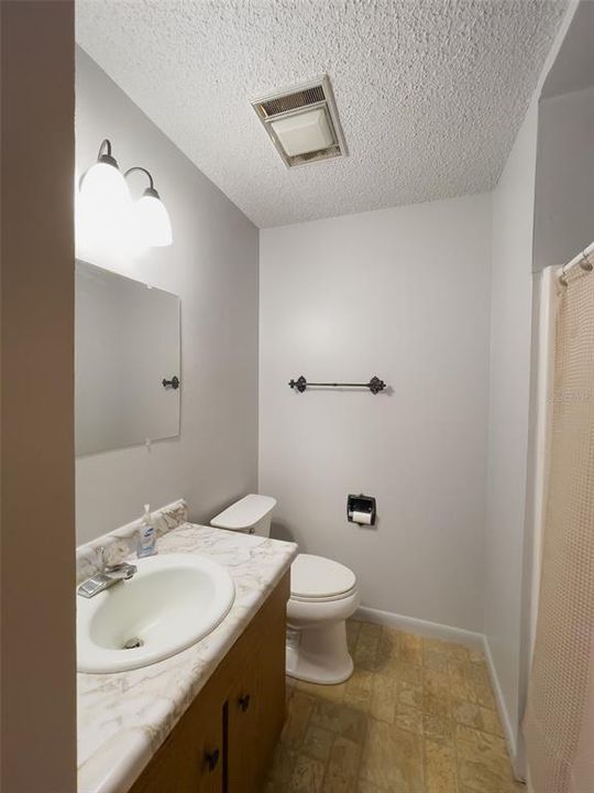 For Sale: $499,000 (3 beds, 3 baths, 2549 Square Feet)