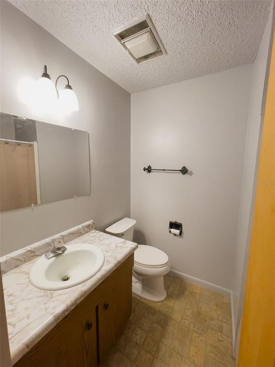 For Sale: $499,000 (3 beds, 3 baths, 2549 Square Feet)