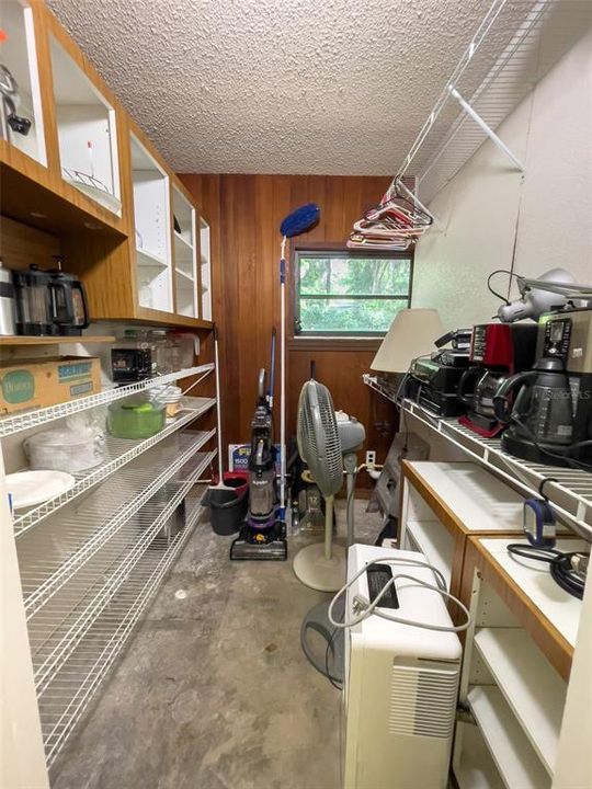 For Sale: $499,000 (3 beds, 3 baths, 2549 Square Feet)