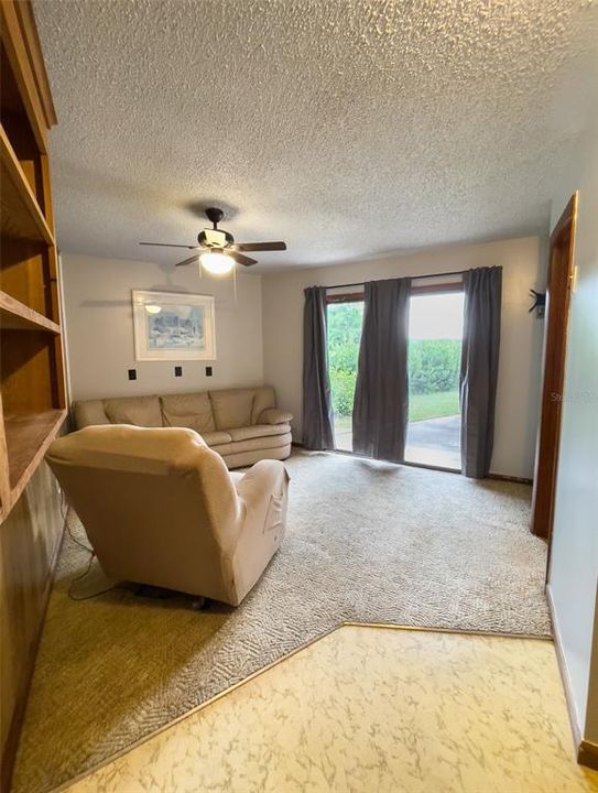 For Sale: $499,000 (3 beds, 3 baths, 2549 Square Feet)