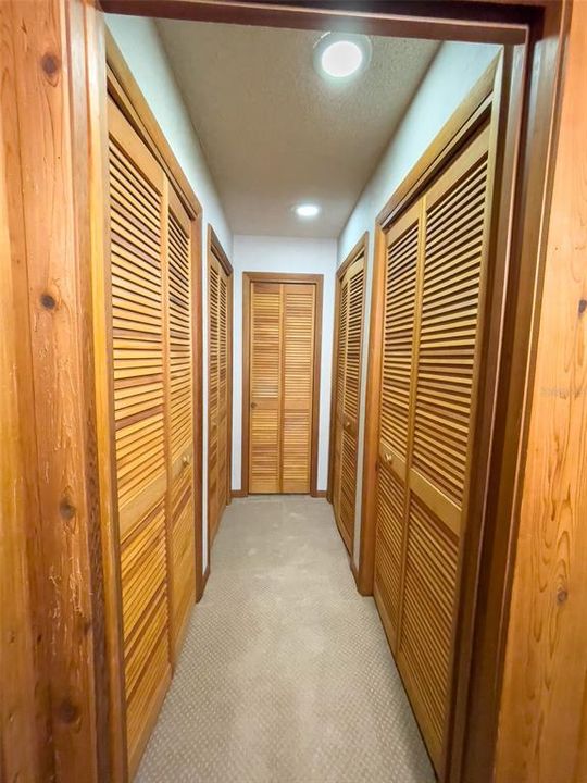 For Sale: $499,000 (3 beds, 3 baths, 2549 Square Feet)