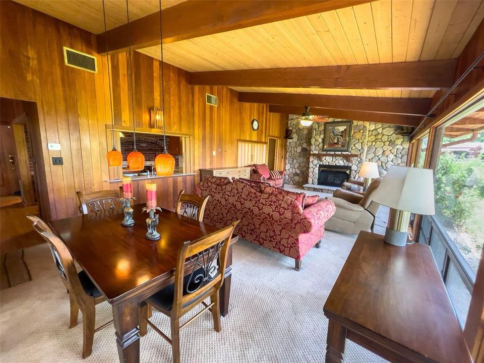 For Sale: $499,000 (3 beds, 3 baths, 2549 Square Feet)