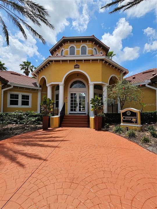 Activo con contrato: $199,900 (2 camas, 2 baños, 1246 Pies cuadrados)