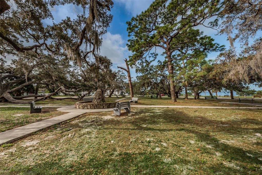 For Sale: $750,000 (0.32 acres)