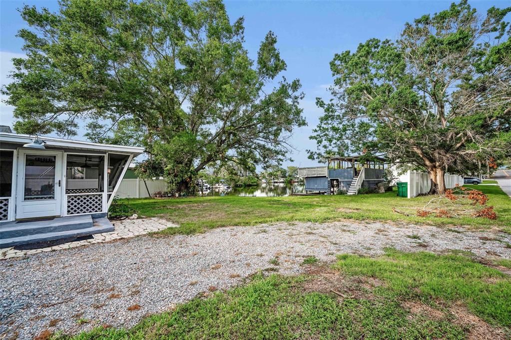 For Sale: $750,000 (0.32 acres)