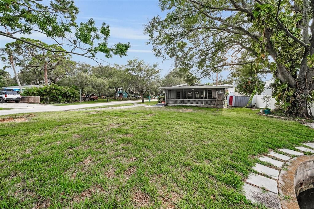 For Sale: $750,000 (0.32 acres)