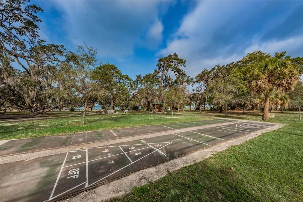 For Sale: $750,000 (0.32 acres)