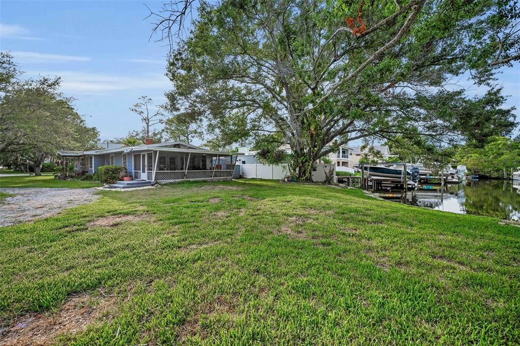 For Sale: $750,000 (0.32 acres)
