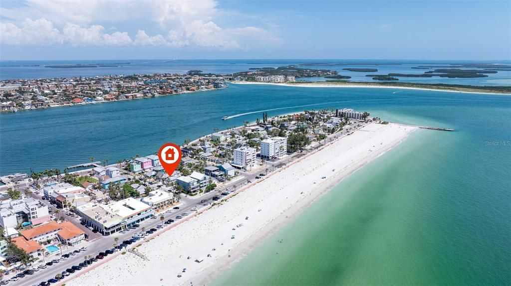 В аренду: $9,000 (3 спален, 3 ванн, 1599 Квадратных фут)