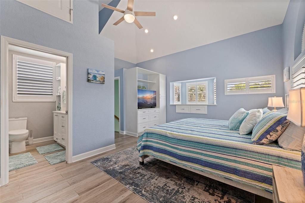 В аренду: $9,000 (3 спален, 3 ванн, 1599 Квадратных фут)