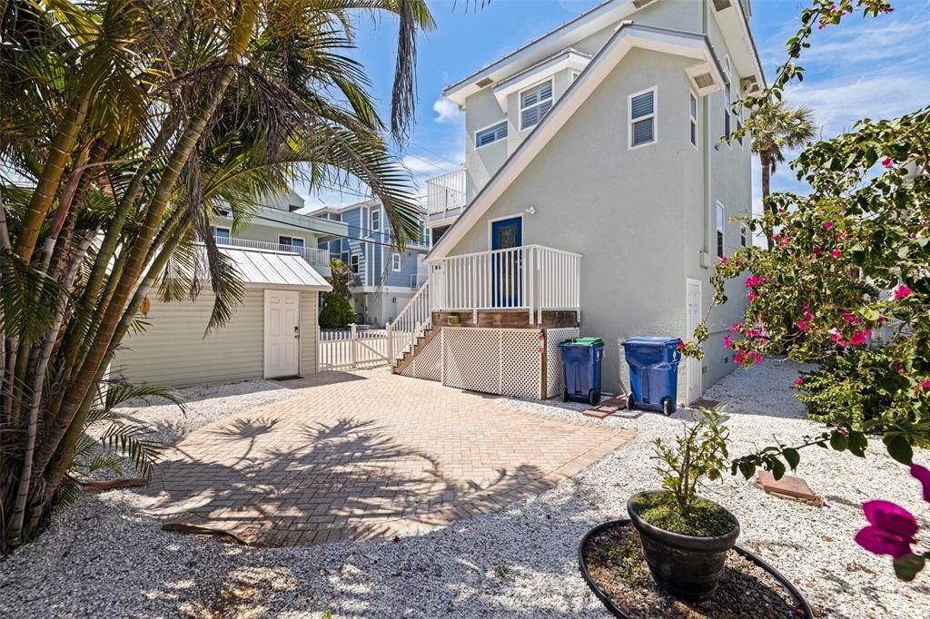 В аренду: $9,000 (3 спален, 3 ванн, 1599 Квадратных фут)