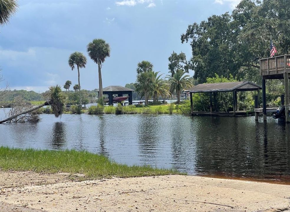 Active With Contract: $410,000 (3 beds, 3 baths, 2360 Square Feet)