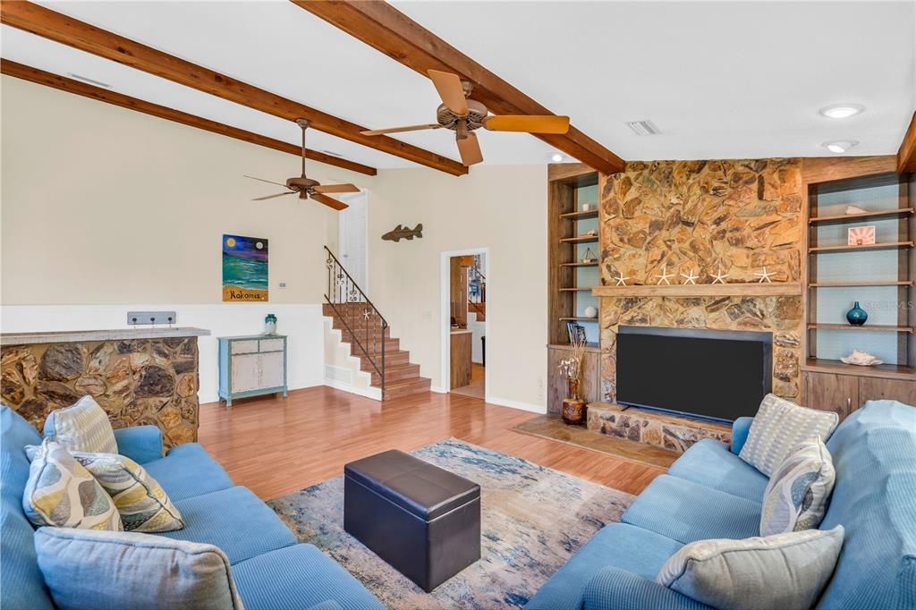 出租: $6,500 (3 贝兹, 3 浴室, 1692 平方英尺)