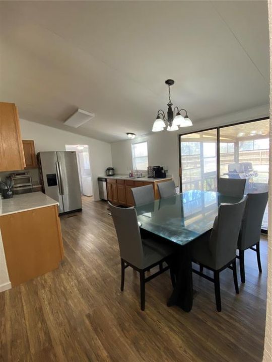 En Venta: $155,000 (3 camas, 2 baños, 1056 Pies cuadrados)