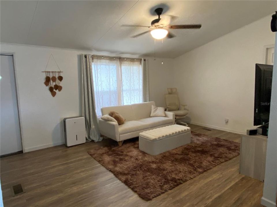 En Venta: $155,000 (3 camas, 2 baños, 1056 Pies cuadrados)