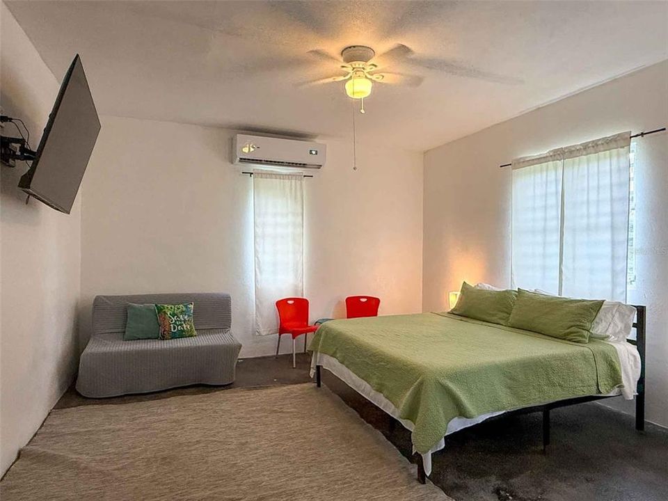 For Sale: $399,000 (3 beds, 2 baths, 1103 Square Feet)