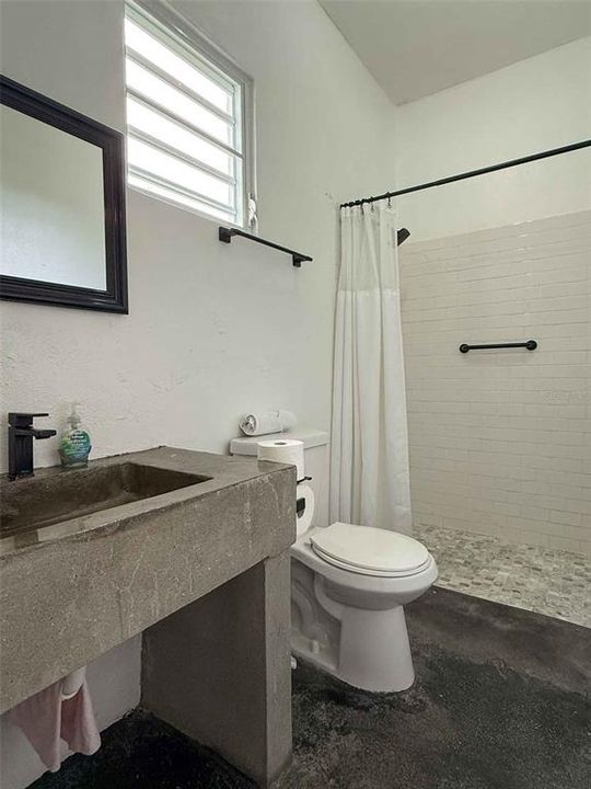 For Sale: $399,000 (3 beds, 2 baths, 1103 Square Feet)