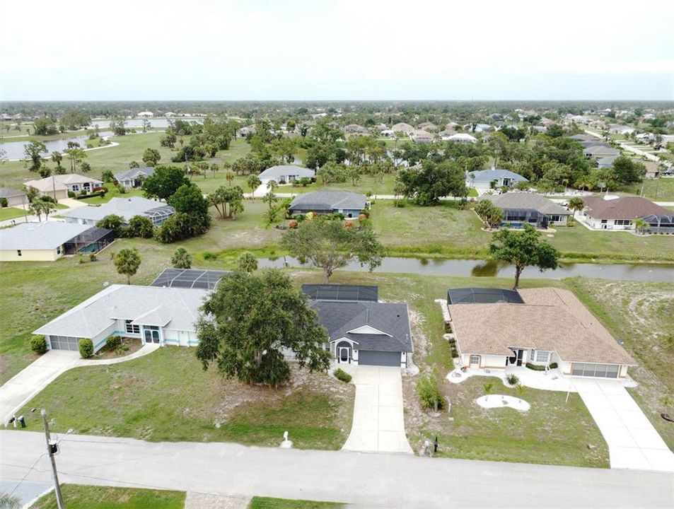 Active With Contract: $325,000 (3 beds, 2 baths, 1280 Square Feet)