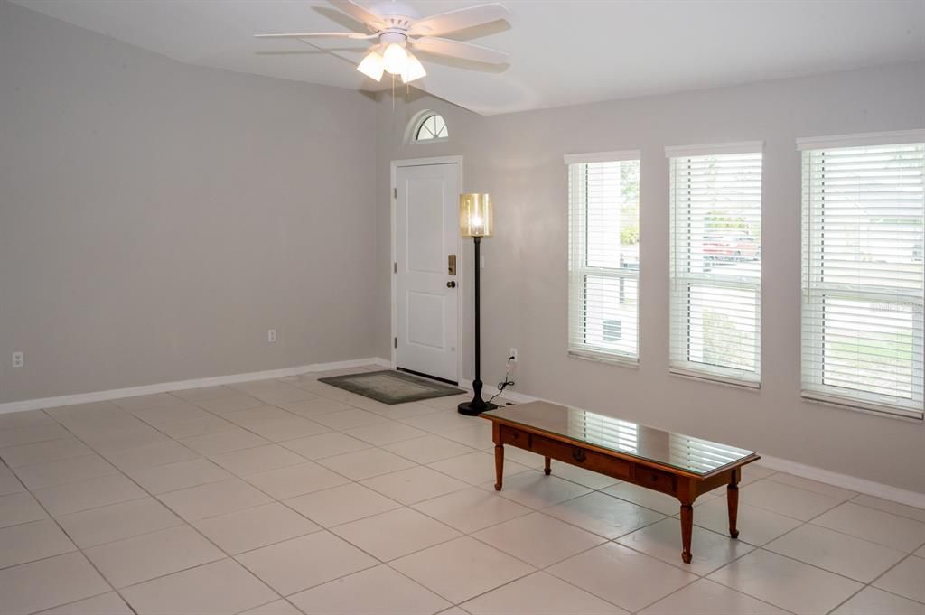Active With Contract: $325,000 (3 beds, 2 baths, 1280 Square Feet)