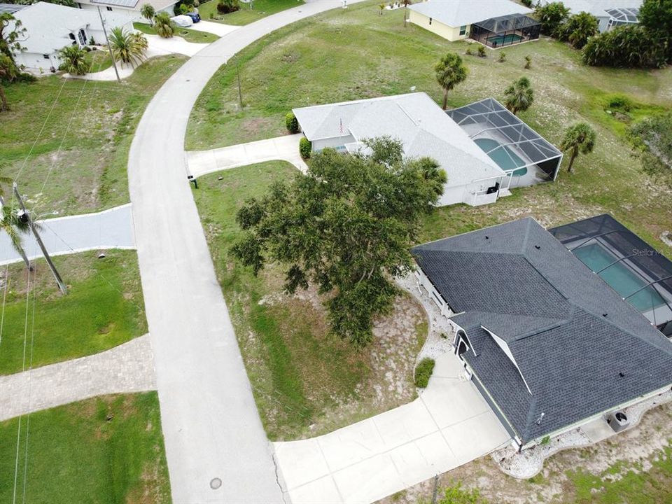 Active With Contract: $325,000 (3 beds, 2 baths, 1280 Square Feet)